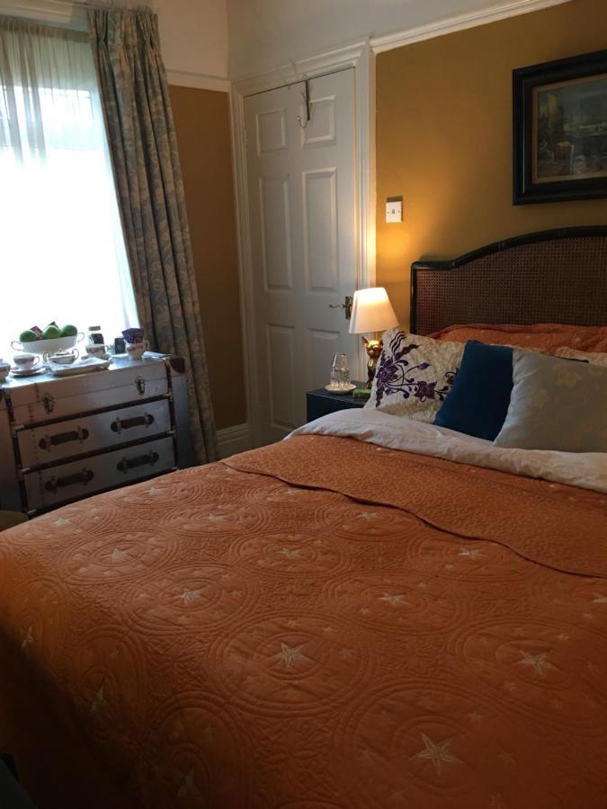 Wynberg House Bed & Breakfast สวอนซี ภายนอก รูปภาพ